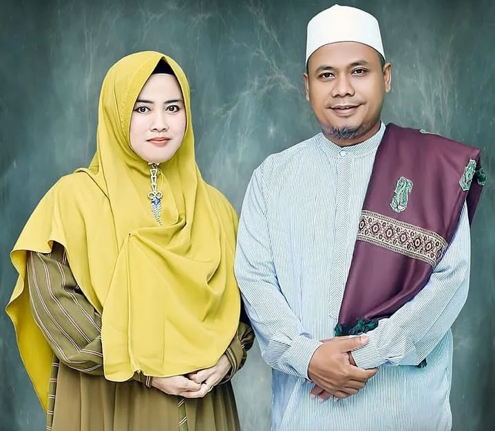 Pimpinan Umum Pondok Pesantren al-Mujtahiddin